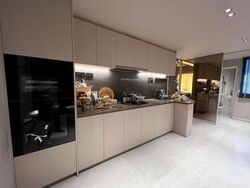 River Modern (D9), Apartment #613561451